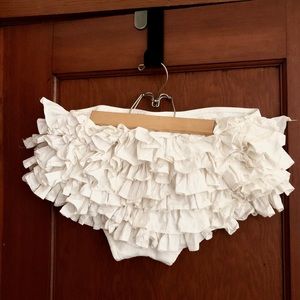 Amazing French Vintage Ruffled Shorts